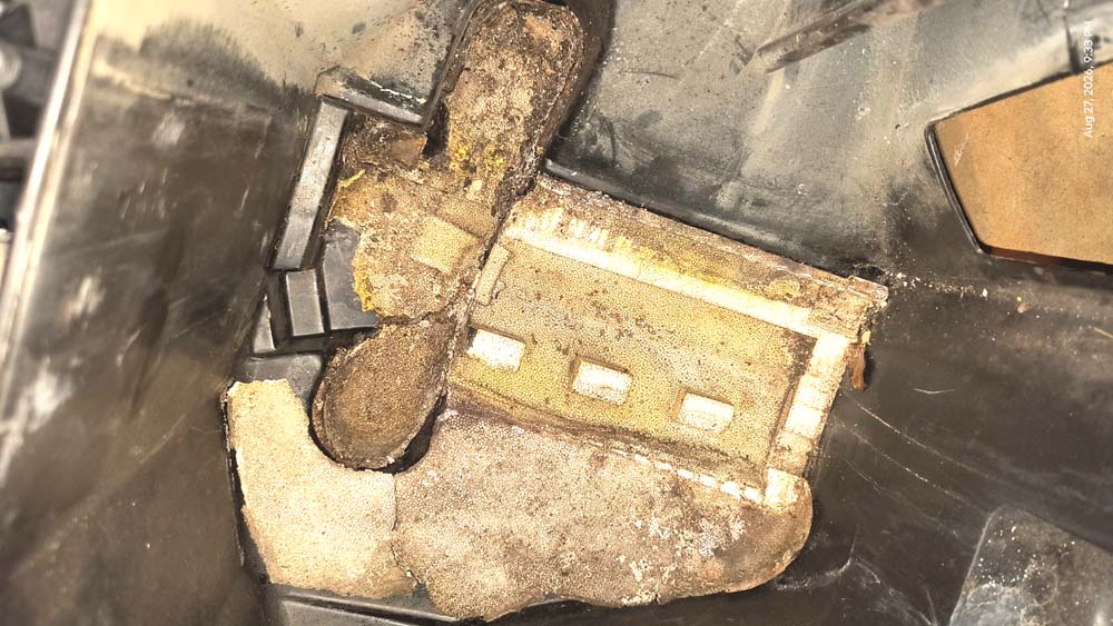 Styrofoam_in_HVAC_IMG_20260827_213322321.jpg